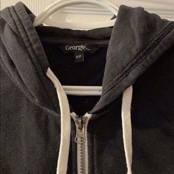 Perfect condition black sweater ✨ - Picture 2 of 2